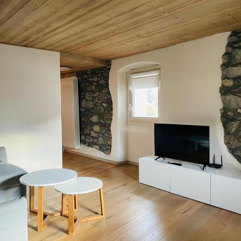 Aosta Holiday Apartments - Monte Zerbion - Appartamento con 2 Camere da Letto - 12