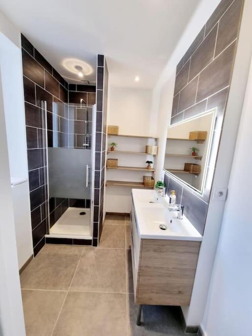 Le Saint'élégant Wifi Calme Rénové - Apartamento de 2 dormitorios - 17