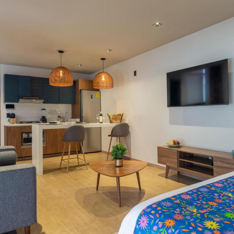 Be Local Aparthotel - Suite with Kitchenette - 2