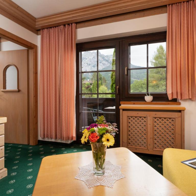 Landhaus St. Georg - Suite mit Balkon - 11