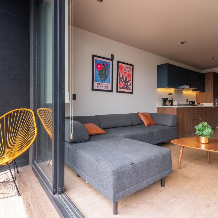 Be Local Aparthotel - One-Bedroom Apartment with kitchenette and balcony - 6