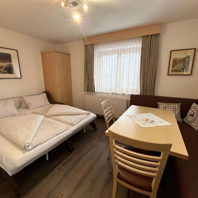 Franzele Appartements & Breakfast - Apartment mit 1 Schlafzimmer und Balkon - 4
