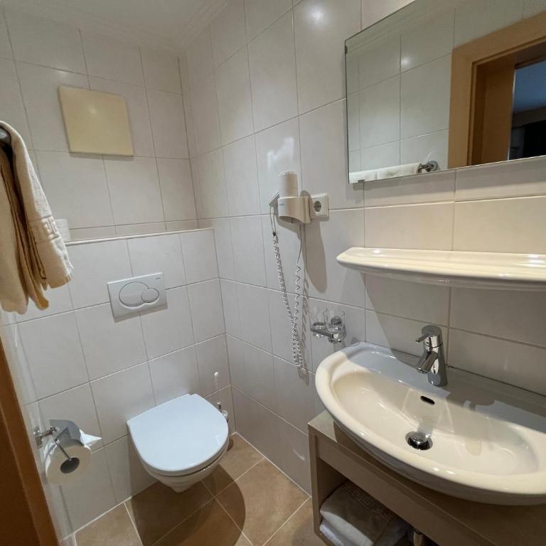 Franzele Appartements & Breakfast - Apartment mit 2 Schlafzimmern und Balkon - 4