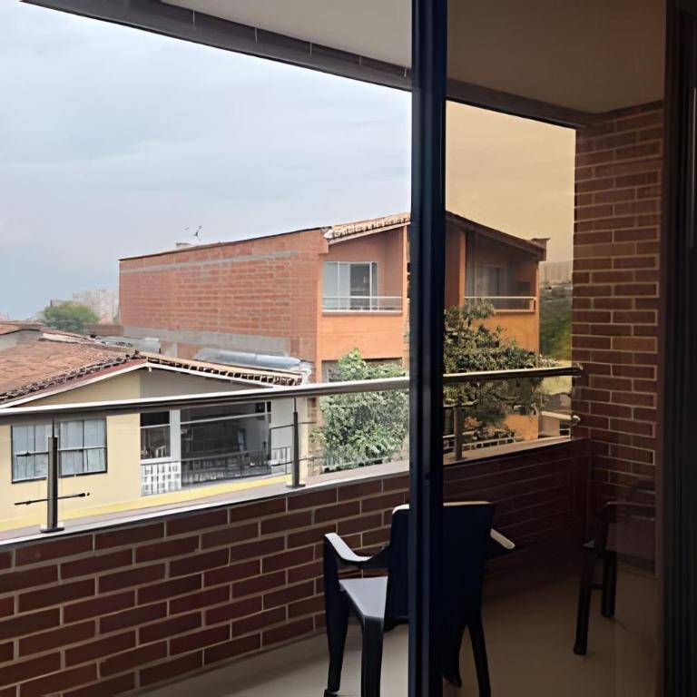 Moderno Apt. Balcón con vista, rápido WiFi y AC - Apartamento - 50