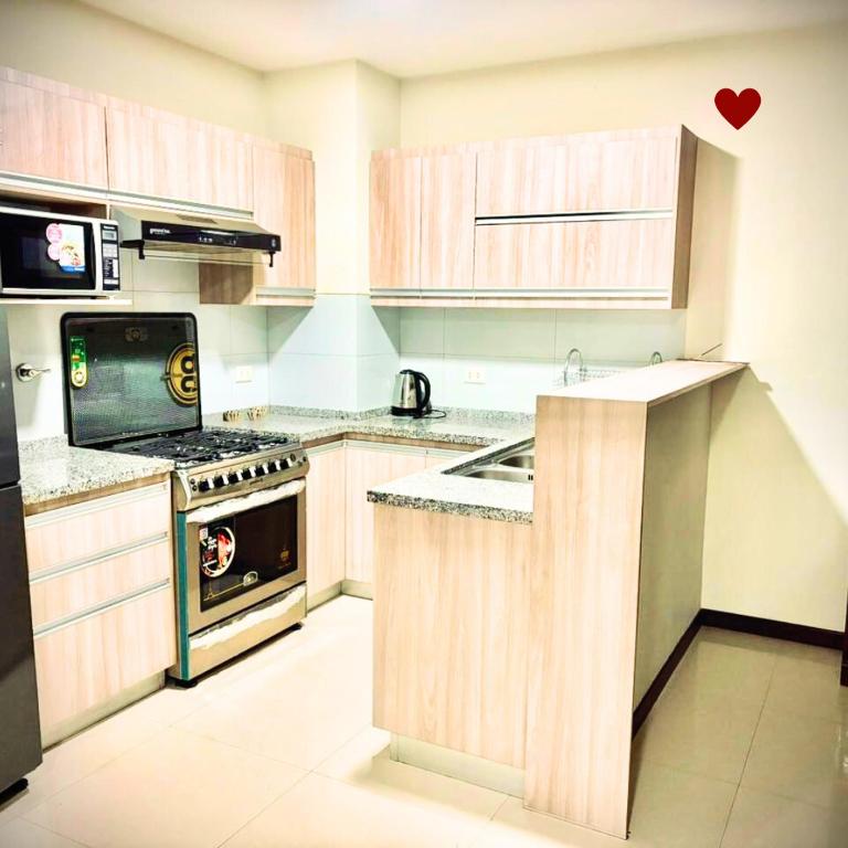 HERMOSO APARTAMENTO con hermosa VISTA - Apartamento de 2 dormitorios - 10