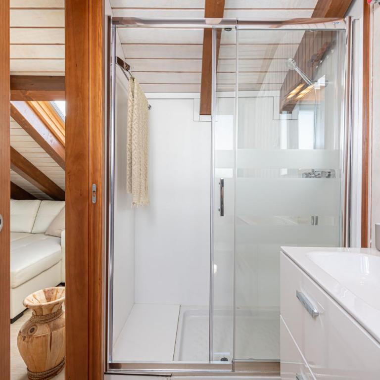 Brisa Holiday Apartment by Solaga Holiday Homes - Apartamento de 2 dormitorios con terraza - 10