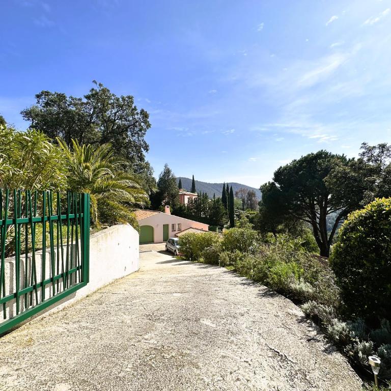 Villa Lougabie pour 8 personnes, vue mer et piscine sur le Domaine de Valcros à La Londe-Les Maures - Haus mit 4 Schlafzimmern - 7