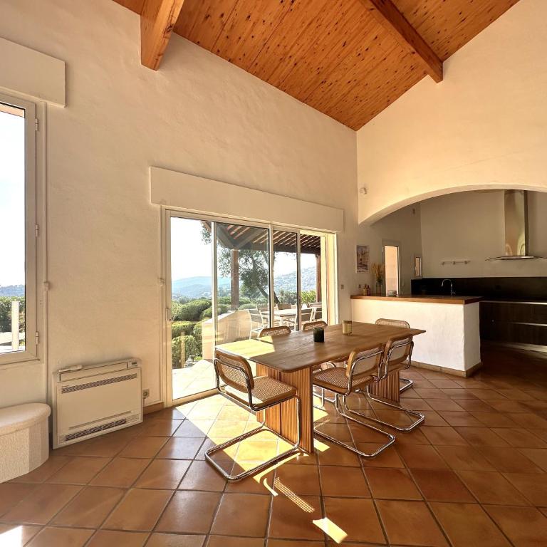 Villa Lougabie pour 8 personnes, vue mer et piscine sur le Domaine de Valcros à La Londe-Les Maures - Haus mit 4 Schlafzimmern - 14