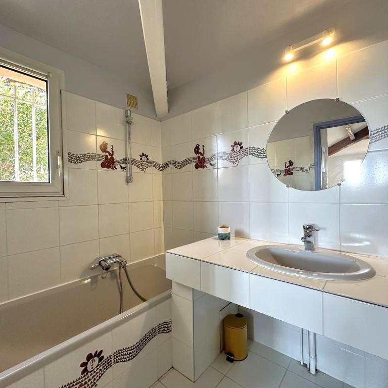 Villa Lougabie pour 8 personnes, vue mer et piscine sur le Domaine de Valcros à La Londe-Les Maures - Haus mit 4 Schlafzimmern - 20