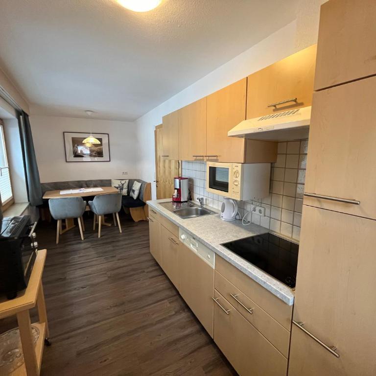 Franzele Appartements & Breakfast - Apartment mit 2 Schlafzimmern und Balkon - 8
