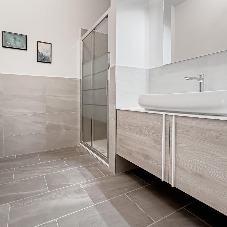 Rk San Felice 50 - Appartamento con 2 Camere da Letto - 20