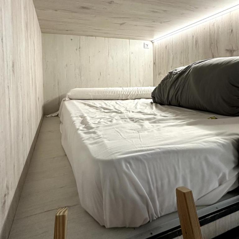 Sierra Nevada Hostel - Cama en habitación compartida mixta de 4 camas - 2