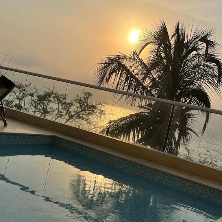 Lujo Apto- Santa Marta - Primera Línea - Two-Bedroom Apartment - 75