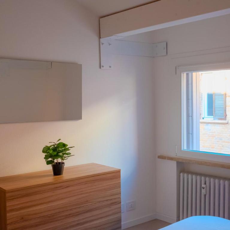 Segreto Estense Dormi a un Passo dalla Storia - Three-Bedroom Apartment - 15