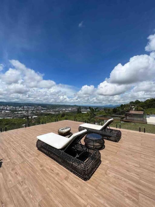 Luxury Villa Spectacular Views Sauna Jacuzzi BBQ - Villa Deluxe - 13
