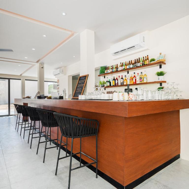 Cozy Studio in the Jungle, balcony and Pool view - Estudio con vistas al jardín - 10
