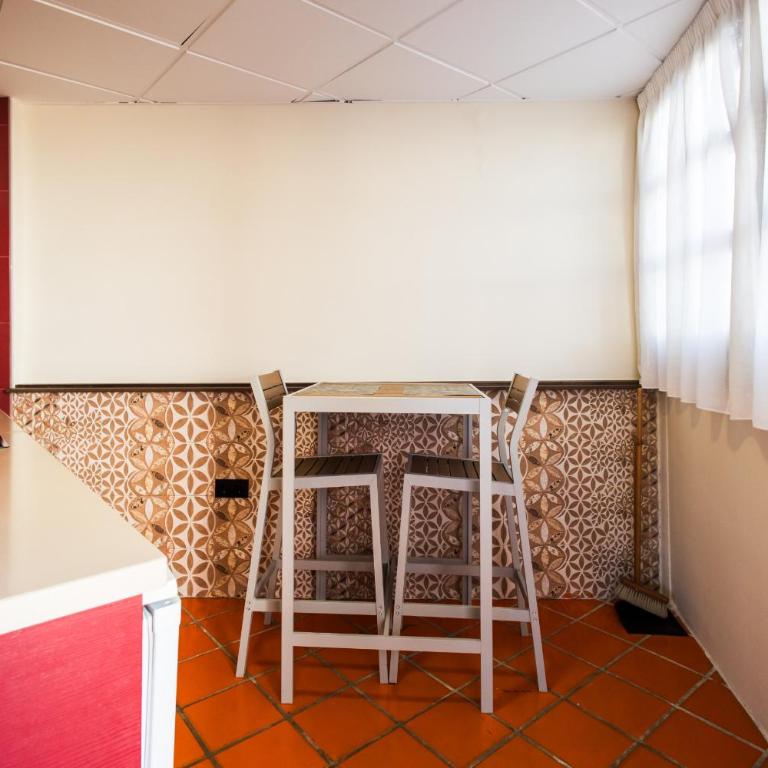 Apartamentos Reyes Católicos by Medina Living - Penthouse Apartment - 12