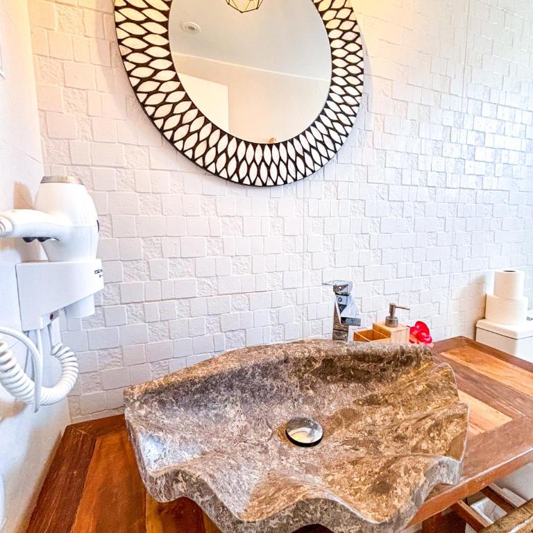 Chakra House Fuerteventura - Boutique Guesthouse for Conscious Travelers - Habitación Doble con baño compartido - 1 o 2 camas - 5