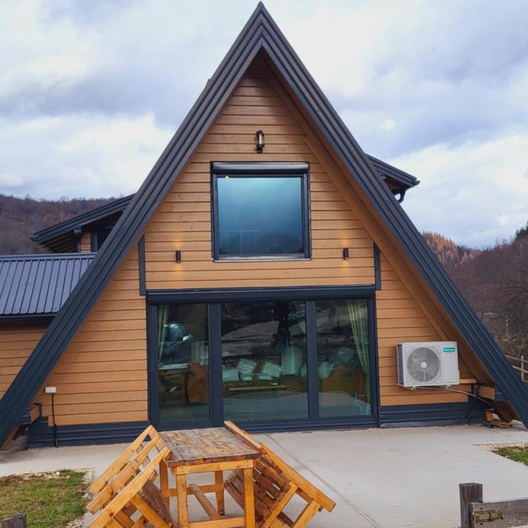 Jahorina Green Chalet - Three-Bedroom Chalet - 65