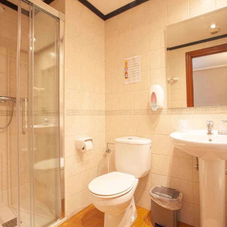 CASA RURAL BARAZAR - Habitación Triple con baño privado - 12