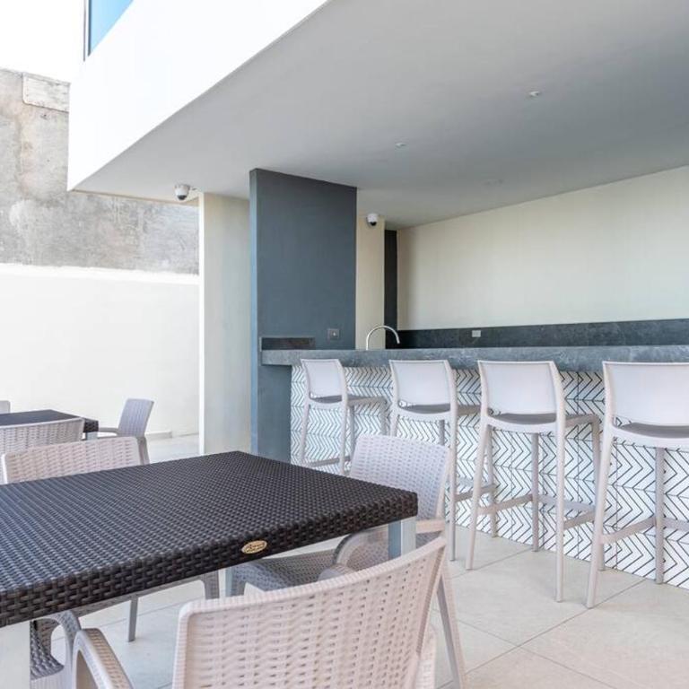 Vista Hermosa en Depa Lujoso Punta Bahia - Two-Bedroom Apartment - 8