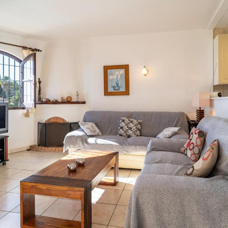 Cozy Home In Nerja With Wifi - Casa de vacaciones de 2 dormitorios - 5