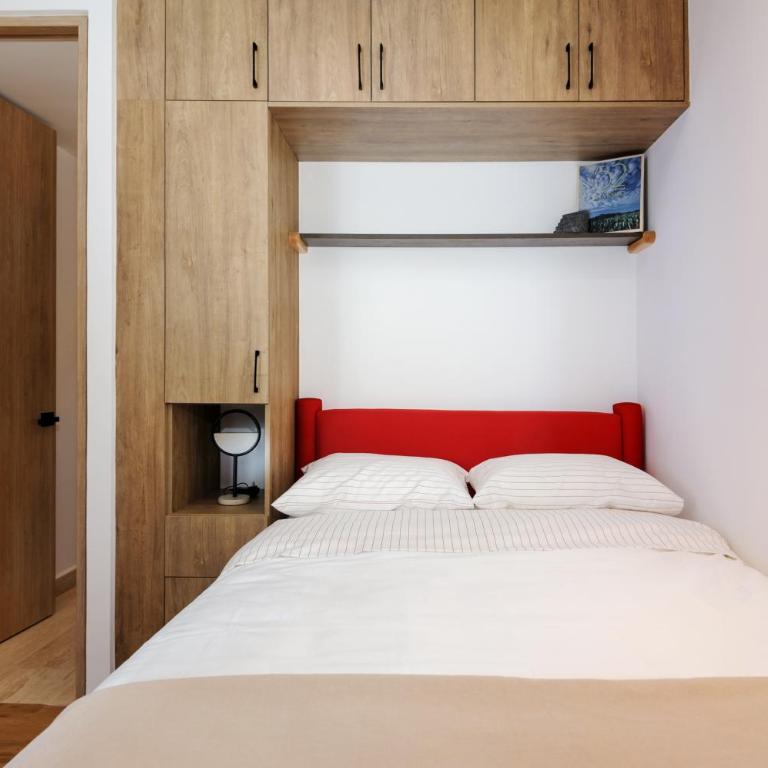 Casa Colon - One-Bedroom Apartment with City View - 13
