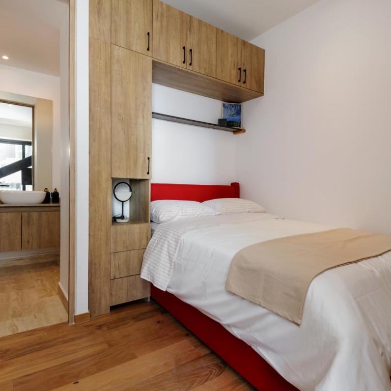 Casa Colon - One-Bedroom Apartment with City View - 12