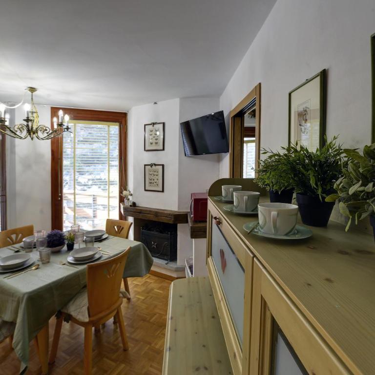 Dulci du Mont Blanc - One-Bedroom Apartment with Balcony and Mountain View - 17
