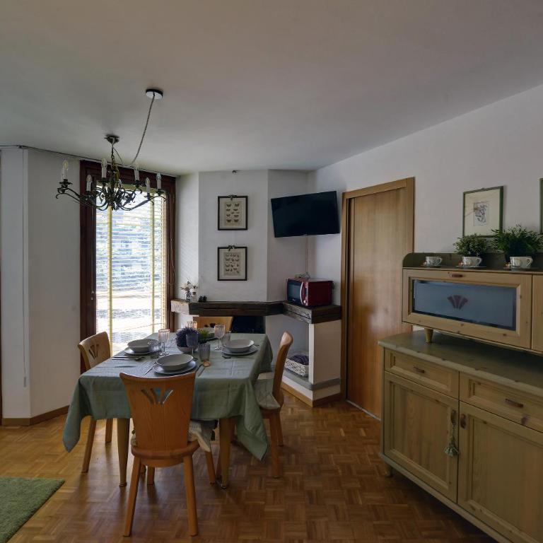 Dulci du Mont Blanc - One-Bedroom Apartment with Balcony and Mountain View - 6