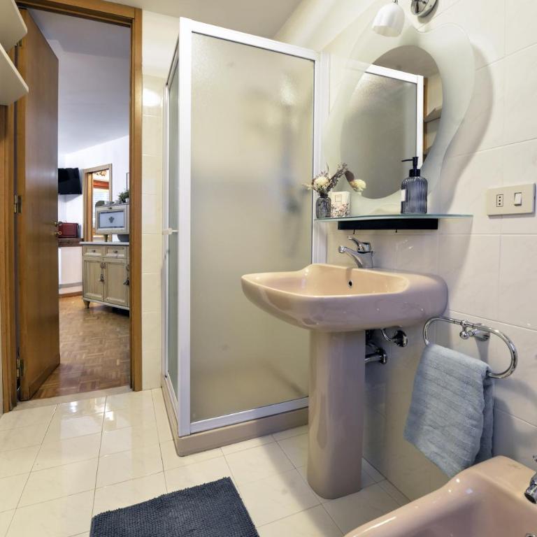 Dulci du Mont Blanc - One-Bedroom Apartment with Balcony and Mountain View - 29
