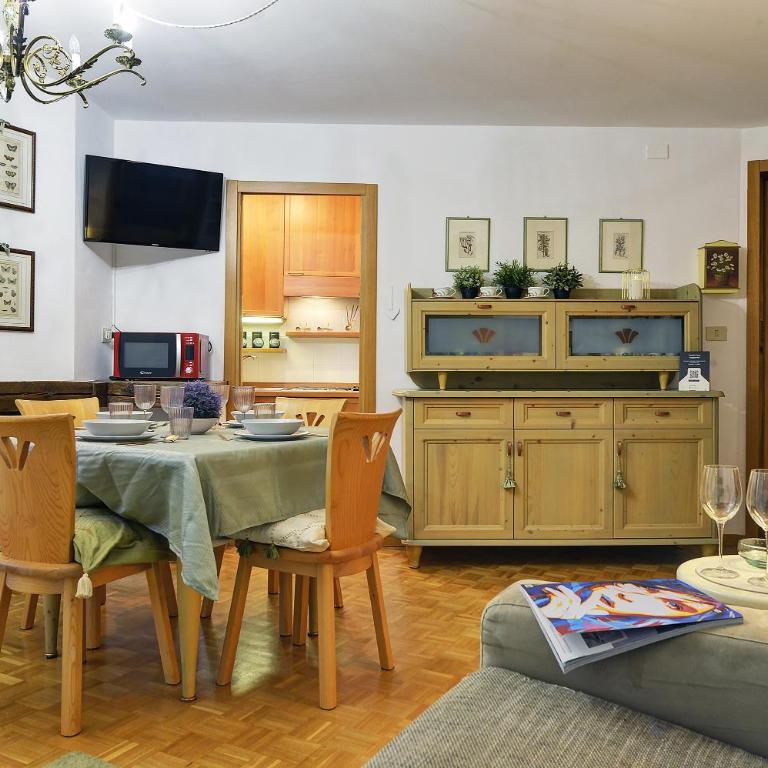 Dulci du Mont Blanc - One-Bedroom Apartment with Balcony and Mountain View - 36