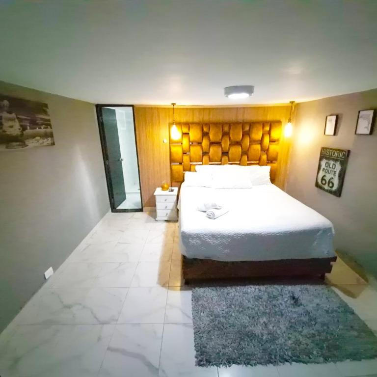 11 Bedroom-2 floors Apartment Jacuzzi & Rooftop Pool at Poblado - Apartamento con balcón - 47
