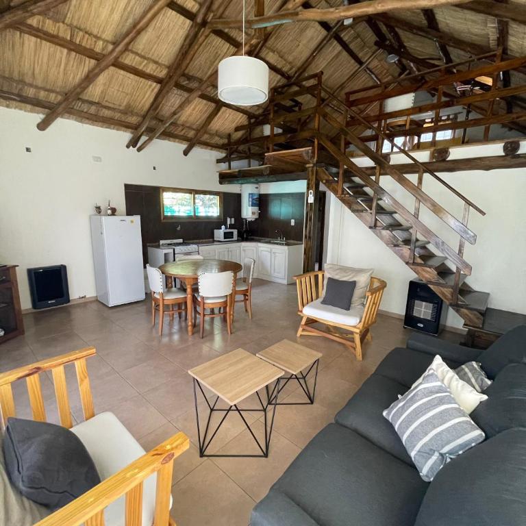 Alojamiento La Victoria - Two-Bedroom House - 19