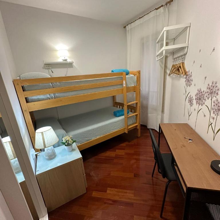 Alojamiento Nuevo Paris - Twin Room with Shared Bathroom - 1