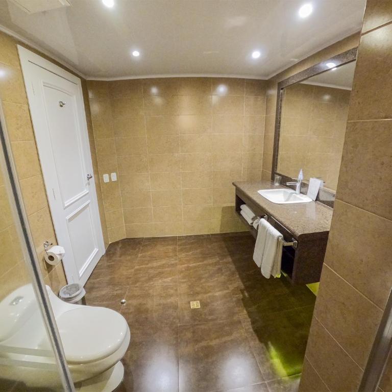 Mercure Alameda Quito - Suite Superior con cama extragrande - 6