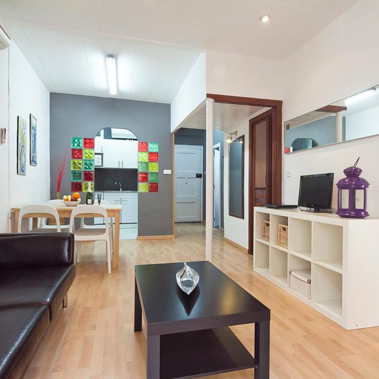 Deep Purple - Two-Bedroom Apartment - 30