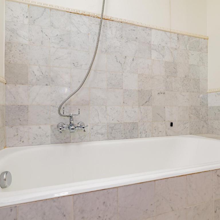 Luxury Naviglio House - 10 min Cathedral - Appartamento Deluxe con 2 Camere da Letto - 9