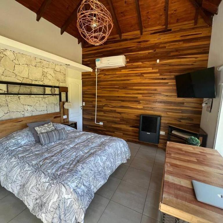 Carilo para 10, frente al golf con Pileta Climatizada! - Casa de 4 dormitorios - 14