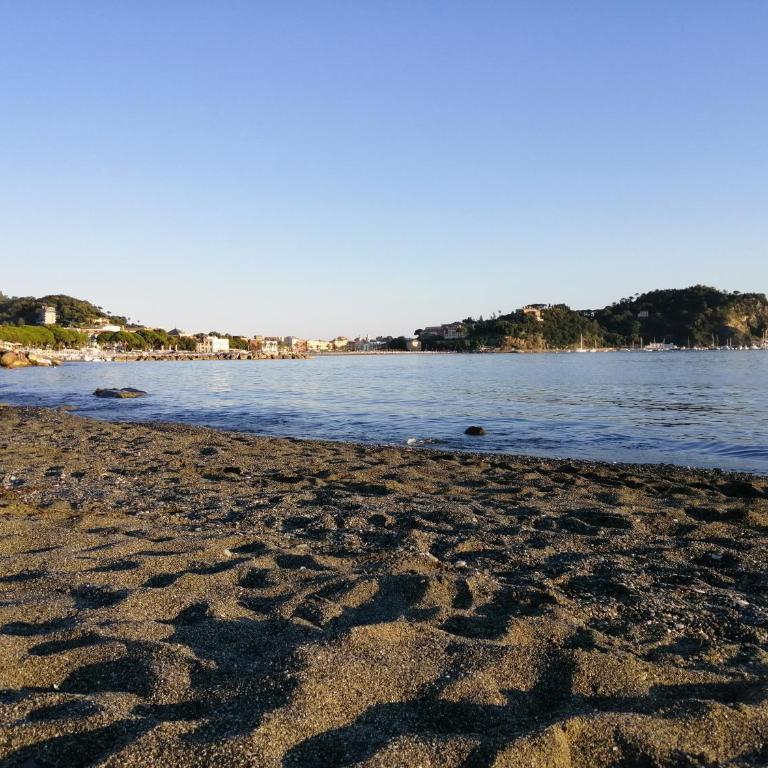 La casetta nella Città dei due Mari - One-Bedroom Apartment - 1