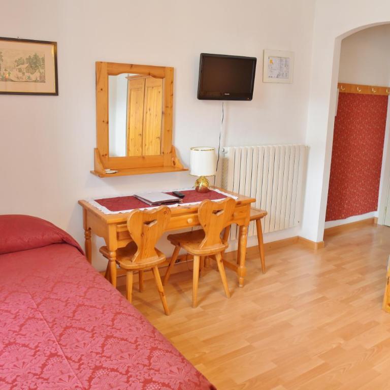 Hotel Regina - Camera Familiare (2 Adulti + 2 Bambini) - 5