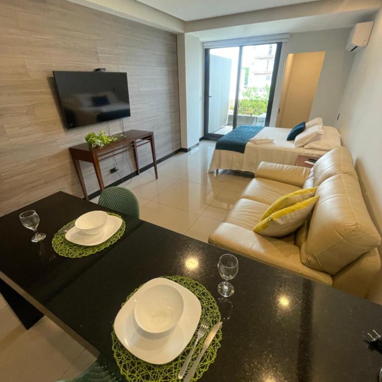 Moderno y lujoso apto en Equipetrol - Apartamento de 1 dormitorio - 25