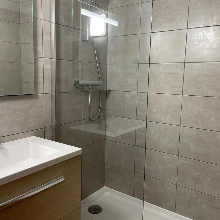 Appartement rénové au cœur des Coches, proche pistes et commerces - Apartment mit 1 Schlafzimmer - 3