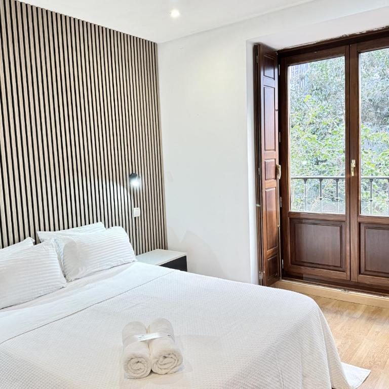 Apartamentos Day Madrid CALLAO II - Two-Bedroom Apartment - 1