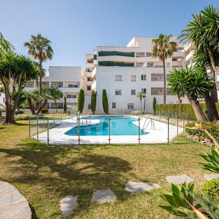 Rent Prestige- Jardines Andalucia Puerto Banus - Two-Bedroom Apartment - 1