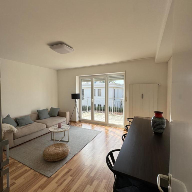 Quiet Family Apartment - 10 min to Center & Oktoberfest - Free Parking - Balcony - near Nymphenburg Palace & Botanical garden - Apartment mit 3 Schlafzimmern - 1