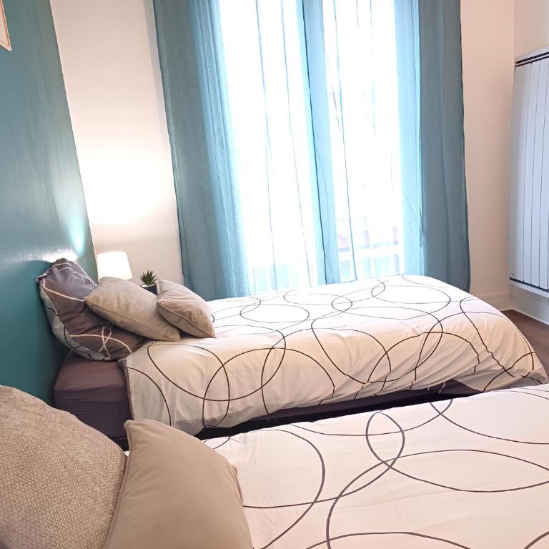 90m Cathédrale - Plein centre- 2ch - 4 couchages - 6 personnes - Appartement 2 Chambres - 12