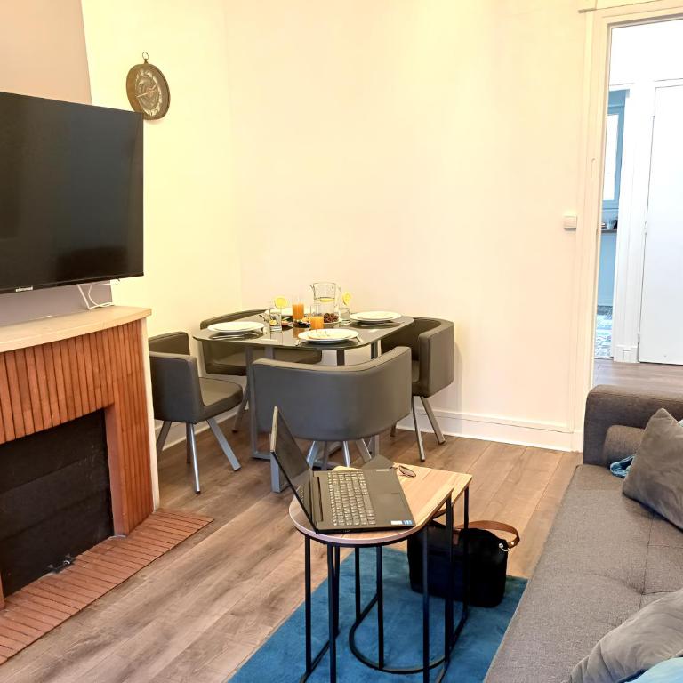 90m Cathédrale - Plein centre- 2ch - 4 couchages - 6 personnes - Appartement 2 Chambres - 8