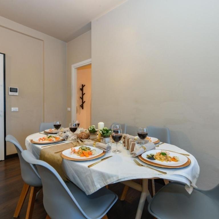 A Casa Di Sara Family Apartment with private Parking DesenzanoLoft Official Partner Homes & Villas by Marriott Bonvoy - Appartamento Superior - 8