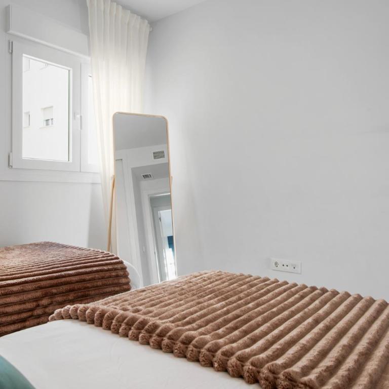 Modern 3-bedroom family apartment Estepona Centre - Three-Bedroom Apartment - 40